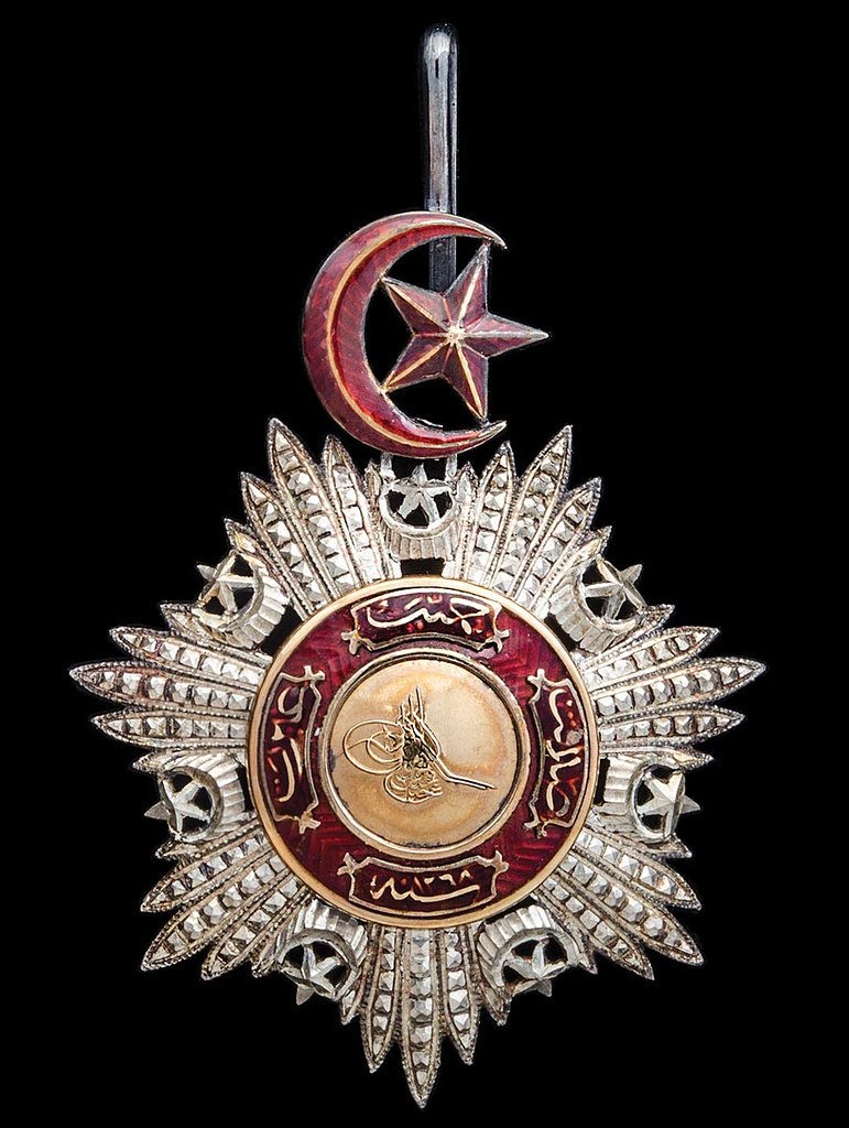 Sultanları sultanı buyurur ki her er kişi ticaret ehli olamaz ticaret ehli olan kişi hakkı bilen kişi olup hakkaniyet i bilen kişidir.Ticaret ehli olmayan kişi devletine hizmet etmek  le yükümlüdür.Her kişi er kişi olamaz her er kişi ticaretci olamaz.Lagalibe illallah