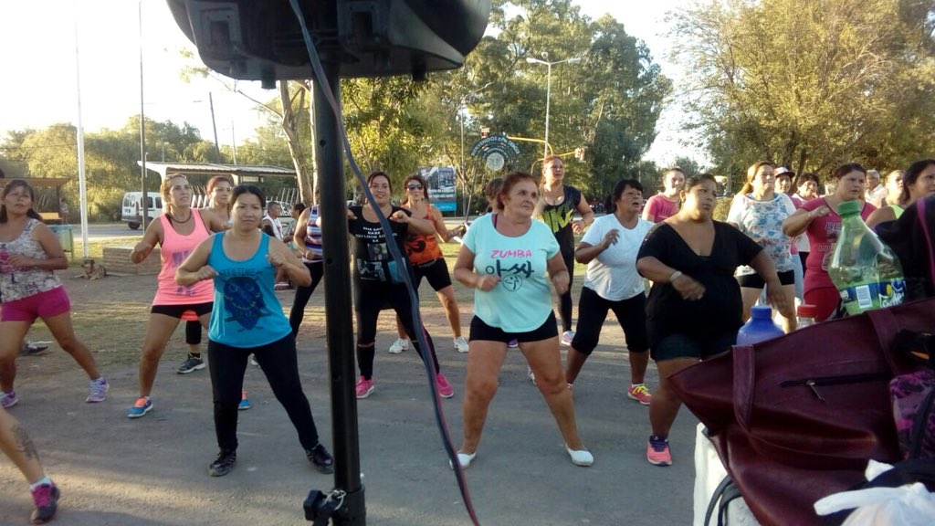 InesRicci's tweet photo. #Hoy #Zumba con una excelente matricula sigue en pie ! ♥️💪👏 @FlavioCharo https://t.co/O3C63RFrdb