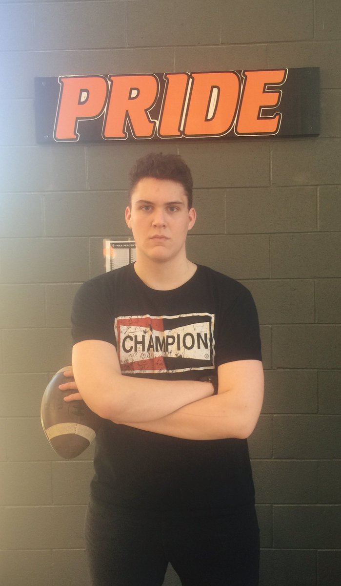 CoachMckamey's tweet photo. Welcome to the Dragon Brotherhood. OL/DL Soph to be John Miller. 6’5 250lbs. #ONTHERISE! https://t.co/Lvm47y4SIL