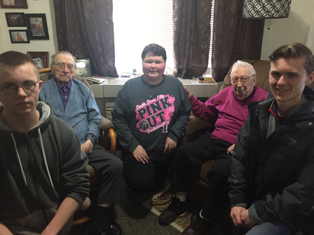 sscgeography's tweet photo. Thanks to Michael Furlich (Battle of the Bulge) and SSC grad(‘43) Bob Mason(Iwo Jima) for spending time with our SSC History Club students today.  @HistoryCards @SSCcardinalNews @SSC_CARDINALS https://t.co/bUd1WPQGj0