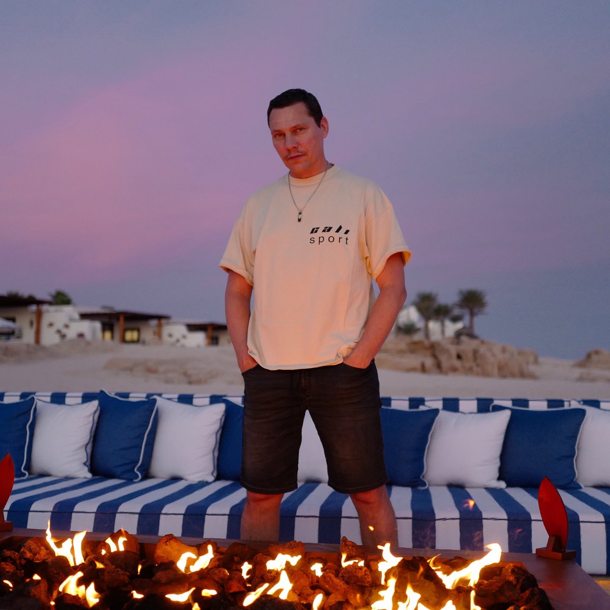 TiestoPy's tweet photo. Tiësto en Mexico 🔥 https://t.co/RB5qYzDW6P