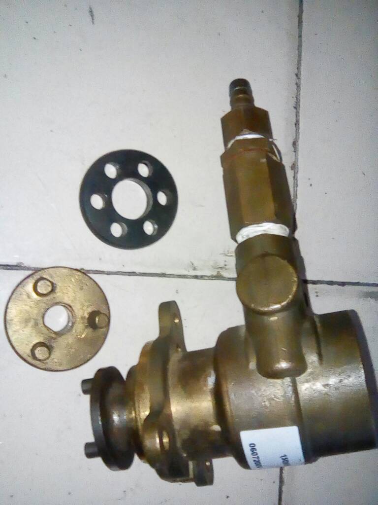 Alberto_5453's tweet photo. @AquiVENDOVE vendo bomba para cafetera espresso casi nueva con acople para cualquier motor 04124485967 https://t.co/pKKMppmwFK