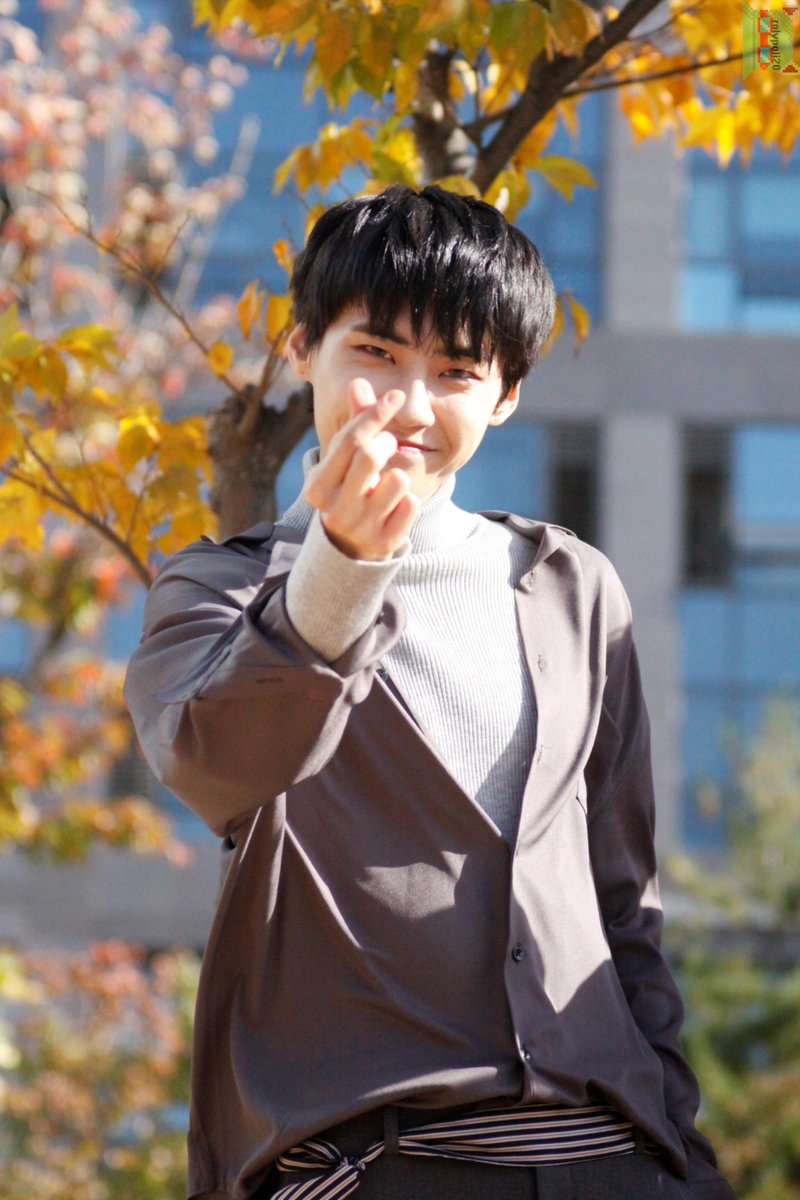 ThatKpopfanboy's tweet image. 171029 약속회 이벤트

#UP10TION #업텐션 #GOING_CRAZY #미치게해  #웨이 #WEI #WILDLOVE #성준 #ウェイ @UP10TION