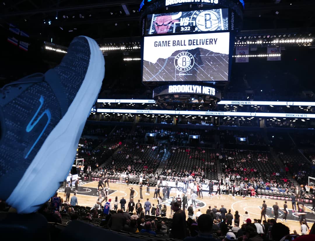 RetroRunning_'s tweet photo. Hoy me toca relax y ver sudar a otros.😜😘🏀 #NetsVsBulls #NBA https://t.co/5ovhHT04XZ