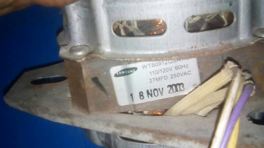 Alberto_5453's tweet photo. @AquiVENDOVE vendo motor de lavadora doble tina y motor para trilladora o molino 04124485967 en valencia https://t.co/9qPtQFjHPn