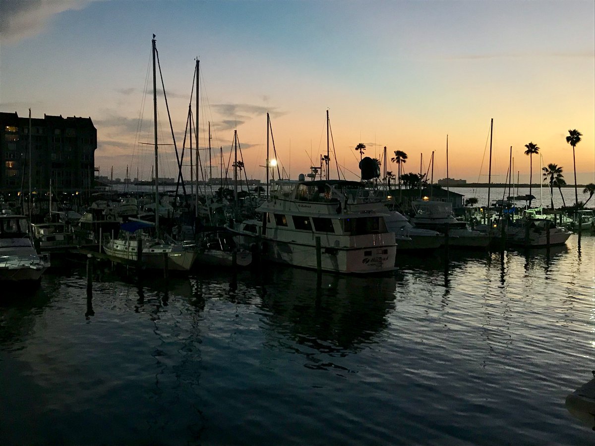 our30a's tweet photo. Good evening from the #EmeraldCoast ! #30A #Our30A #sunset photo credit: Scott Pascale https://t.co/2RV8la6wXs