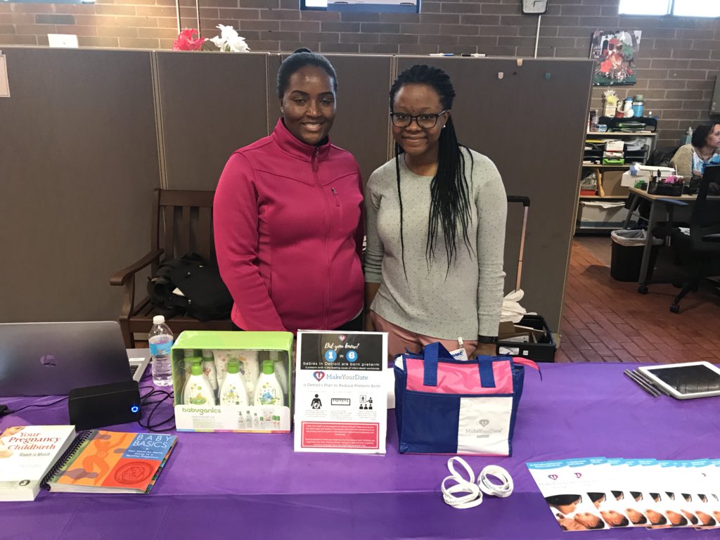 SisterFriendDET's tweet photo. @SisterFriendDET and @MakeYourDate earlier this evening during the Baby Bunch site meeting. Participants heard from presenters about nutrition, breastfeeding, and the steps to a healthy pregnancy. #SisterFriendsDetroit #MakeYourDate #MyHealthMyDetroit https://t.co/ToQnuL6Dfb