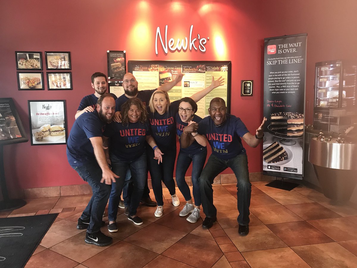 BCDrDoom's tweet photo. Team Lunch! Marauders Style!!!! #1FLA #lifeatATT @PabloCreekJAX @ATTRiverCity @ATTjaxbeach @RegencyRoyals @teamgrayT https://t.co/BKbjiZ3SZr