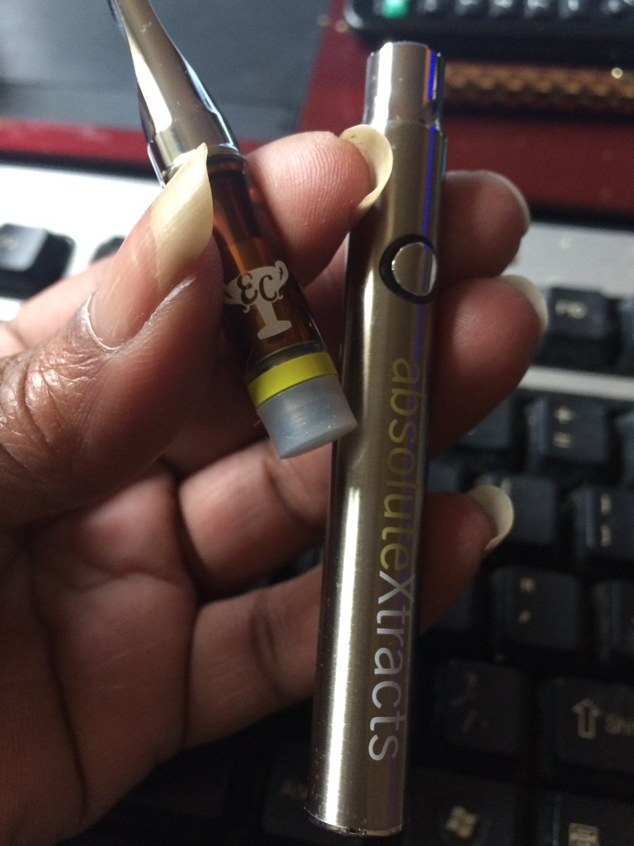 OfficialLinell's tweet photo. Ready, set, go! Get a Pineapple Afghani vapor for $30 when you buy an ABX Battery while supplies last! Rygt One Rygt Now we only provide the highest quality product to our customers.  We update our menu daily so be sure to check back often! https://t.co/HGBbYQ5rAs @Rygt1Rygtnow https://t.co/Gk98reWU98