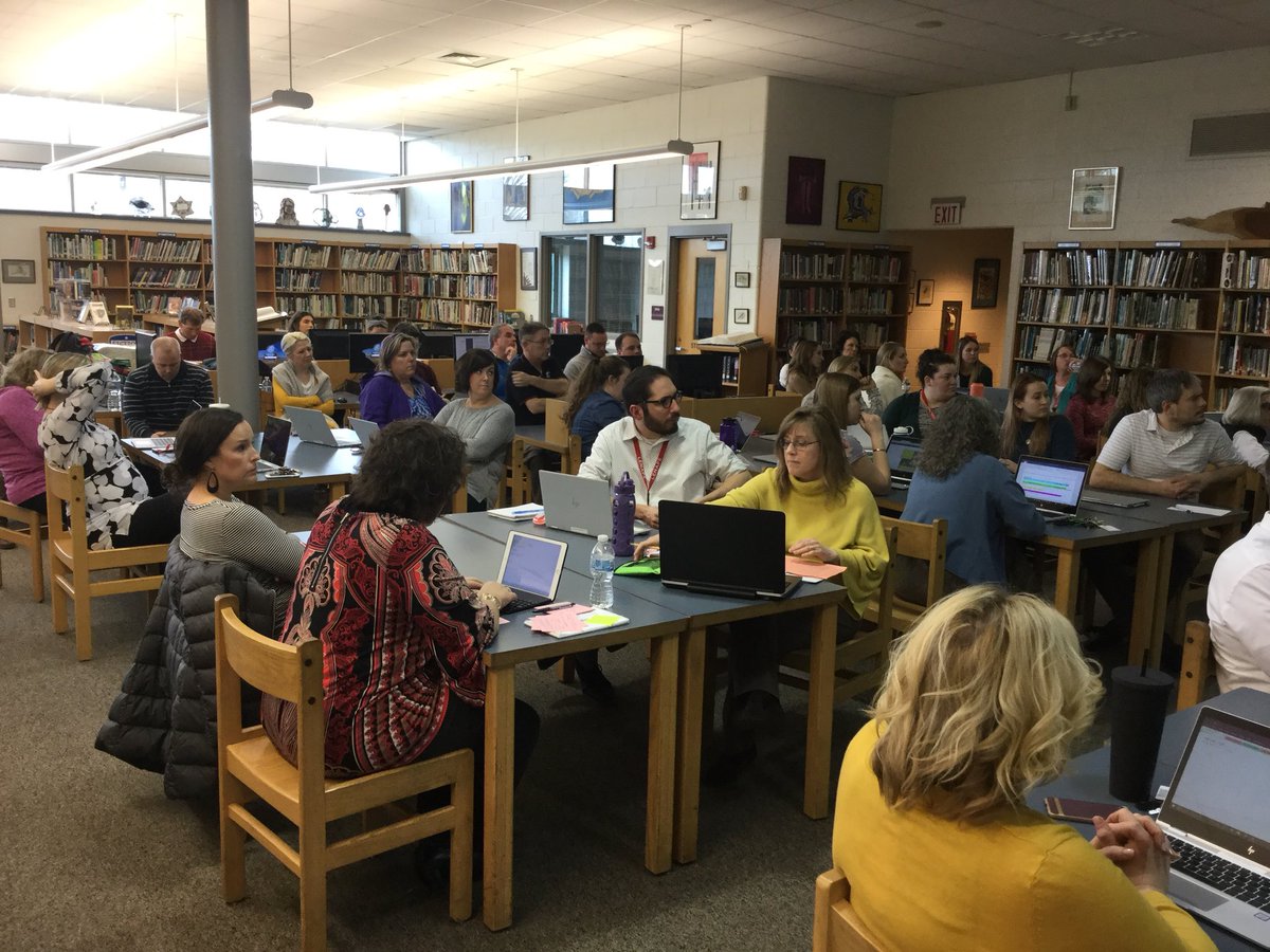 briannovick's tweet image. Discussing our 1:1 plan with the @CBLenapeMS staff. #cbsdtech
