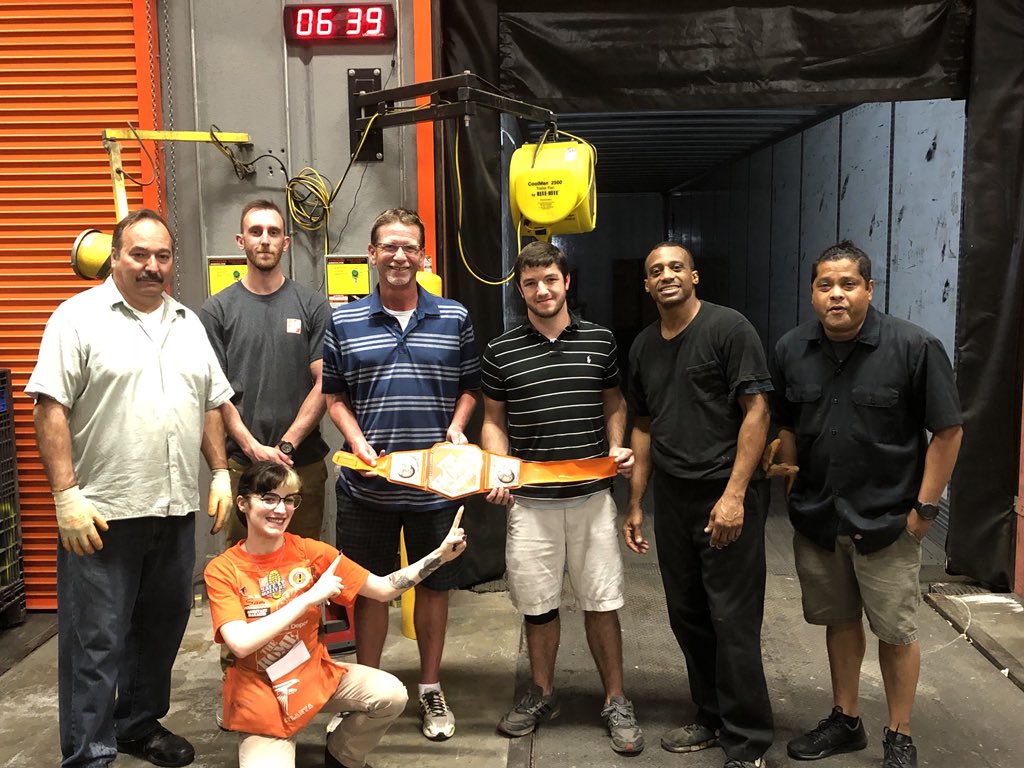 TullySj's tweet photo. When your unload team kills it and makes time with 6:39 to spare! Great job everyone! Extra shout out to our two new associates Greg and Brad for helping set the pace!!! #FloorLoadChampions #Team0141 #AwesomeOps #End2End https://t.co/grA3soGp51