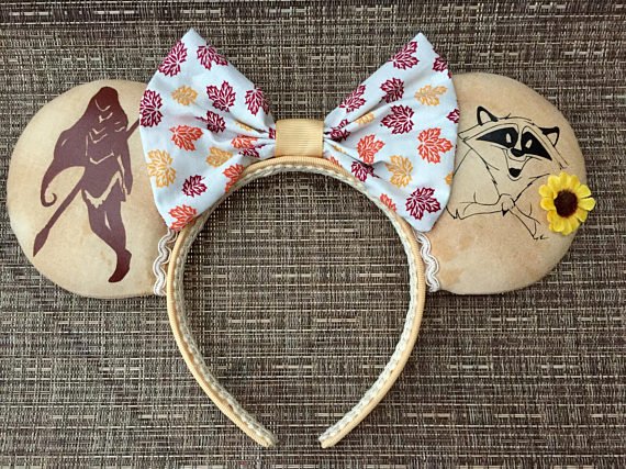 CreationsByAnaS's tweet photo. Can you paint with all the colors of the wind? 🌻💛 #Disney #Mickey #MickeyEars #WaltDisneyWorld #DisneyEars #DisneyFashion #MeekoEars #Pocahontas #PocahontasEars #ColorsOfTheWindEars #TwoStyles https://t.co/aCZyOVAWKd