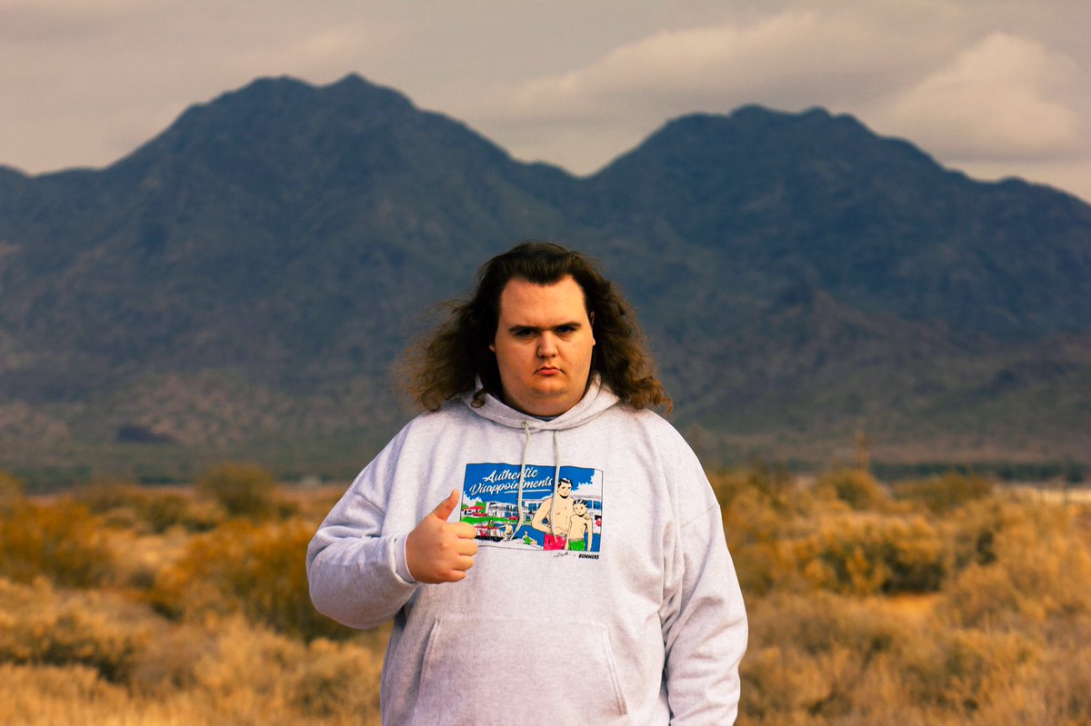 bummersco's tweet photo. havin a blast with the “family vacation” hoodie, https://t.co/F9WfEcQ93z☀️🏊🏼‍♂️ https://t.co/W5UcFcSoBS