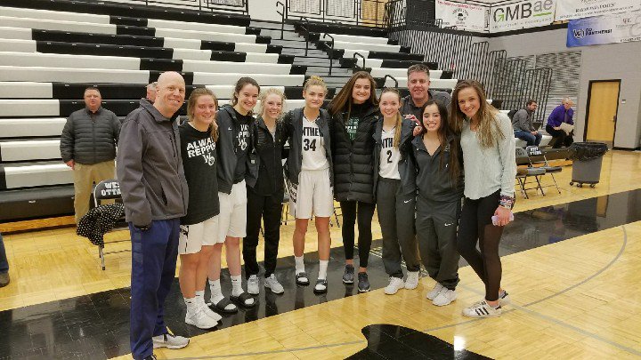 Got to see all these former Lakeside Hoops players play 2nite!!! #proudcoach #greatplayers #betterpeople