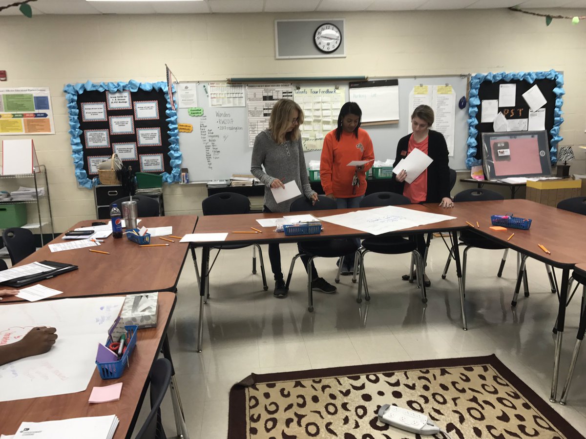 LiteracyKingARI's tweet photo. I ❤️ learning WITH teachers! Collaboration Meeting Focus: Quality Questioning @PrincipalERD @DicksonTigers #inkthink #engage https://t.co/zemogxleMh