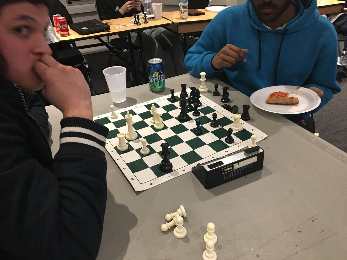 RUChessClub's tweet photo. The first ever @RyersonU @RUChessClub #Business vs #Engineering #Chess #Tournament is an overwhelming success!

Here are some pics from the awesome event! https://t.co/bvthcO1IXt