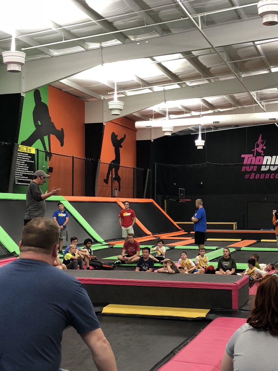 Tina_Tark's tweet photo. Upward Awards celebration 2 of 4!  #topjump #fbcsev @eddiemccandless @danspencer7 @EjTarkington https://t.co/jC3vVGy4vf