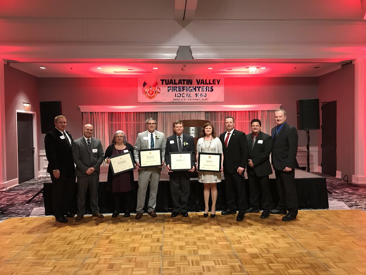 iaff1660's tweet photo. It was our pleasure to honor our retirees at our annual banquet on Saturday Night. @IAFFNewsDesk @IAFF9th #iaff #local1660 https://t.co/r8lZmbpw2U