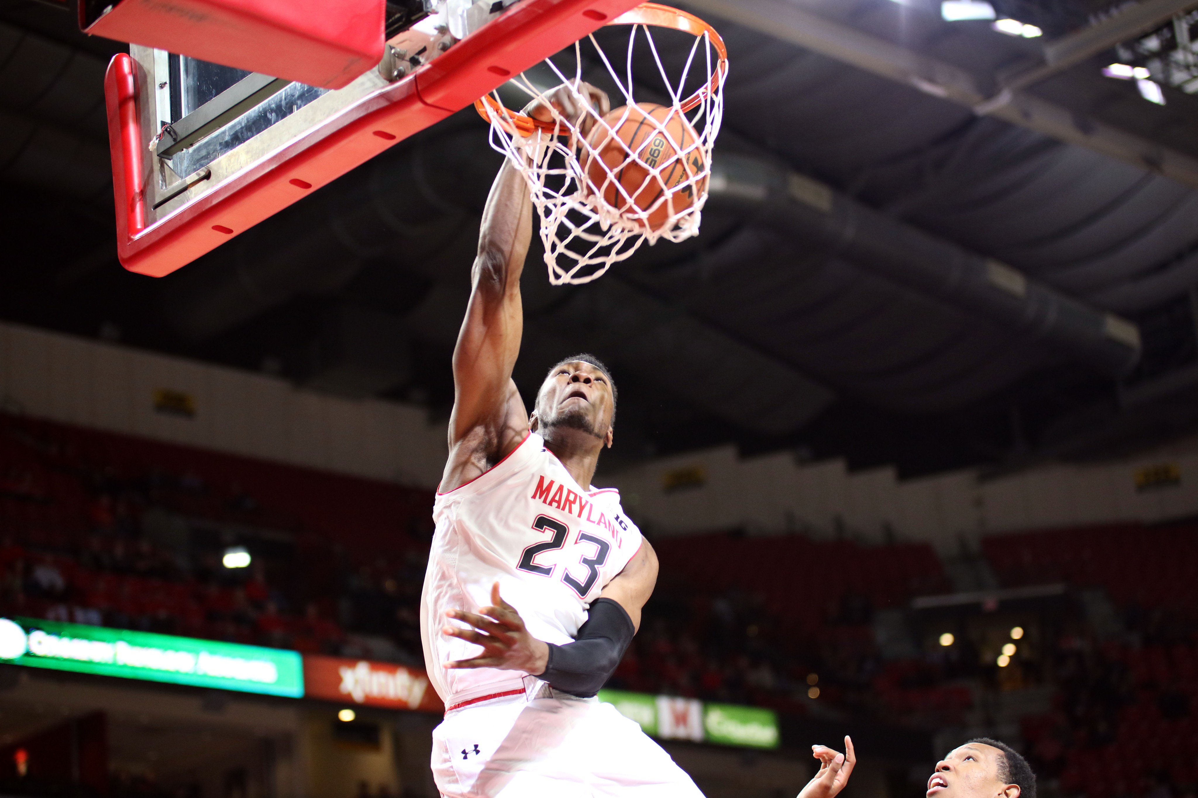 Wild sport баскетбол. Прыжки в баскетболе. Баскетболист дриблинг. Баскетбол фото. Баскетбольная площадка.