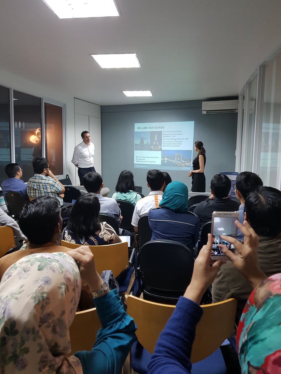 nufficsea's tweet image. #throwbackyesterday Personal Leadership Workshop dan sesi informasi tentang studi di Nyenrode Business Universiteit. Ga mau ketinggalan acara seperti ini? Ikuti terus agenda kami nesoindonesia.or.id/Agenda