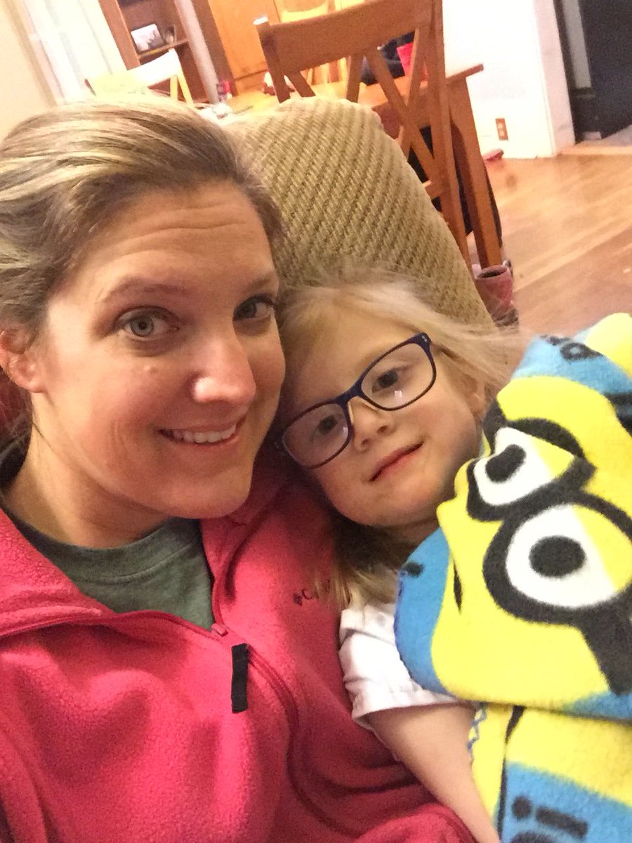 TSouthergill's tweet photo. #simplysarah #newglasses https://t.co/8zCZFdy6yF