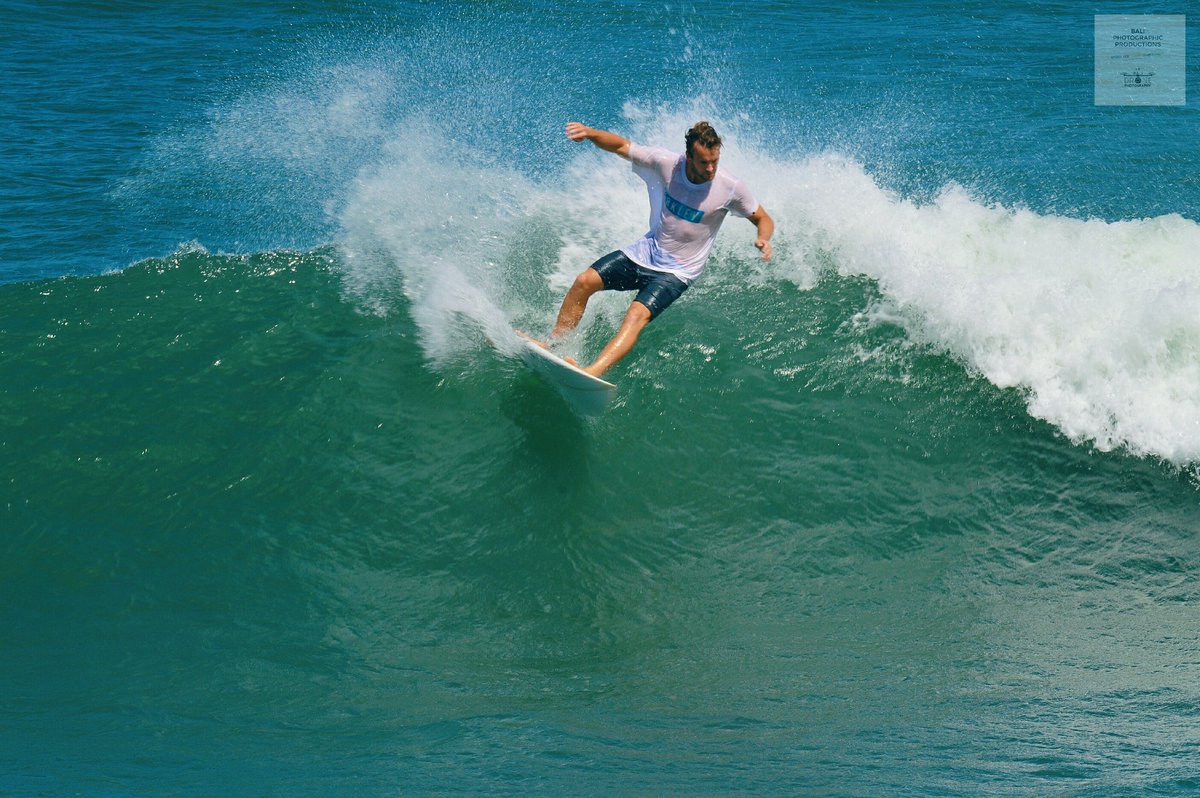 Bali_Photo_Prod's tweet photo. Courage doesn't mean you don't get afraid.
Courage mean you don't let fear stop you

Bethany Hamilton

#roxy #surfline #surfindo #daytrip #balisurfguide #lineup #surfguide #surfcoach #surfteacher #guiding #coaching #beachlife #beachday #goodlife #indo #indonesia https://t.co/NM6p4QDOK0