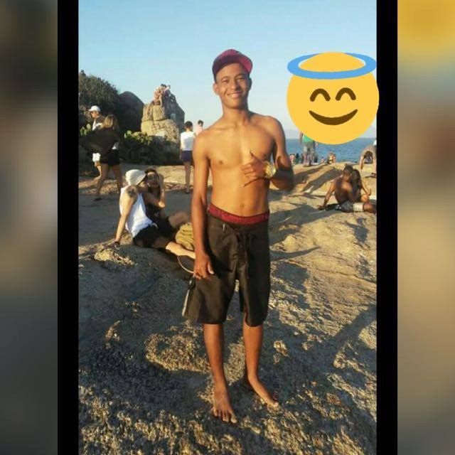 LooiraSilva17's tweet photo. Meu primeiro , meu único & eterno amor ... que falta você me faz o seu lugar ninguém vai preencher 😔👼💑
#EternoAdilson ❤💭 https://t.co/RTRWov2n0S