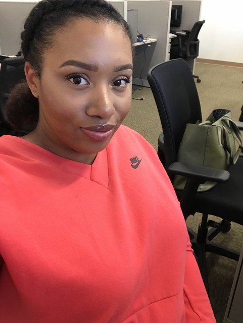 TwoNaturalSis's tweet photo. #happymonday #officeselfies Let’s have an awesome, productive week... On another note, I committed to protective styles for a year, and get away from them now 🤷🏾‍♀️ #naturalhairrocks #berrycurly https://t.co/wzytPP1WGc