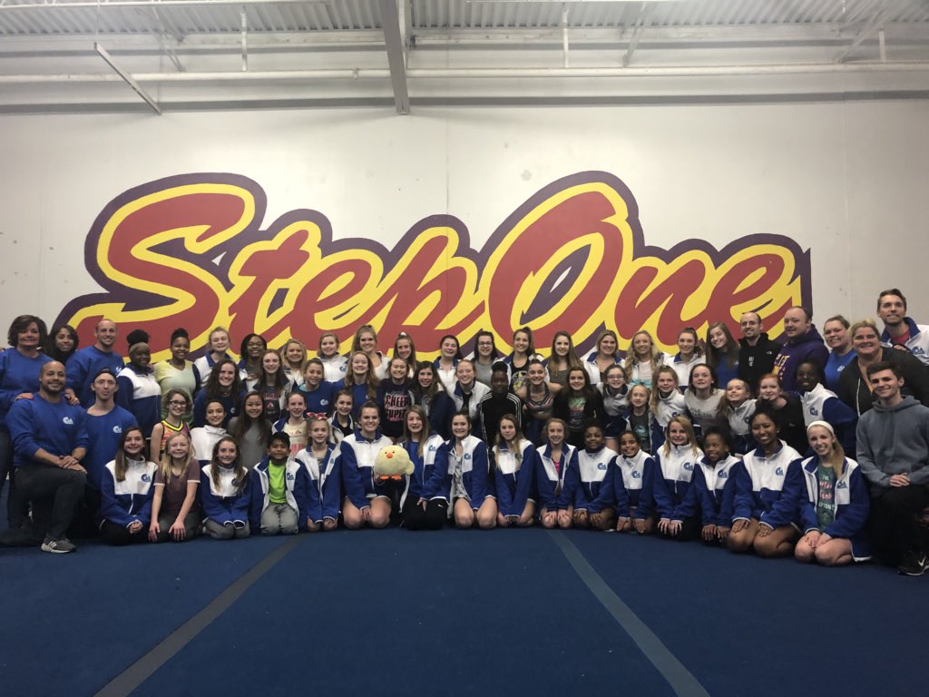allyspeaks_'s tweet photo. ALL STEP ONE TEAM ARE GOING TO SUMMIT!! I love my gym to pieces and I can’t wait to take on summit with the best gym ever and the best team ever @Step1Fancy  @steponeallstars THANK YOU step one 💜💛❤️ https://t.co/8Ln4Q2ChoT