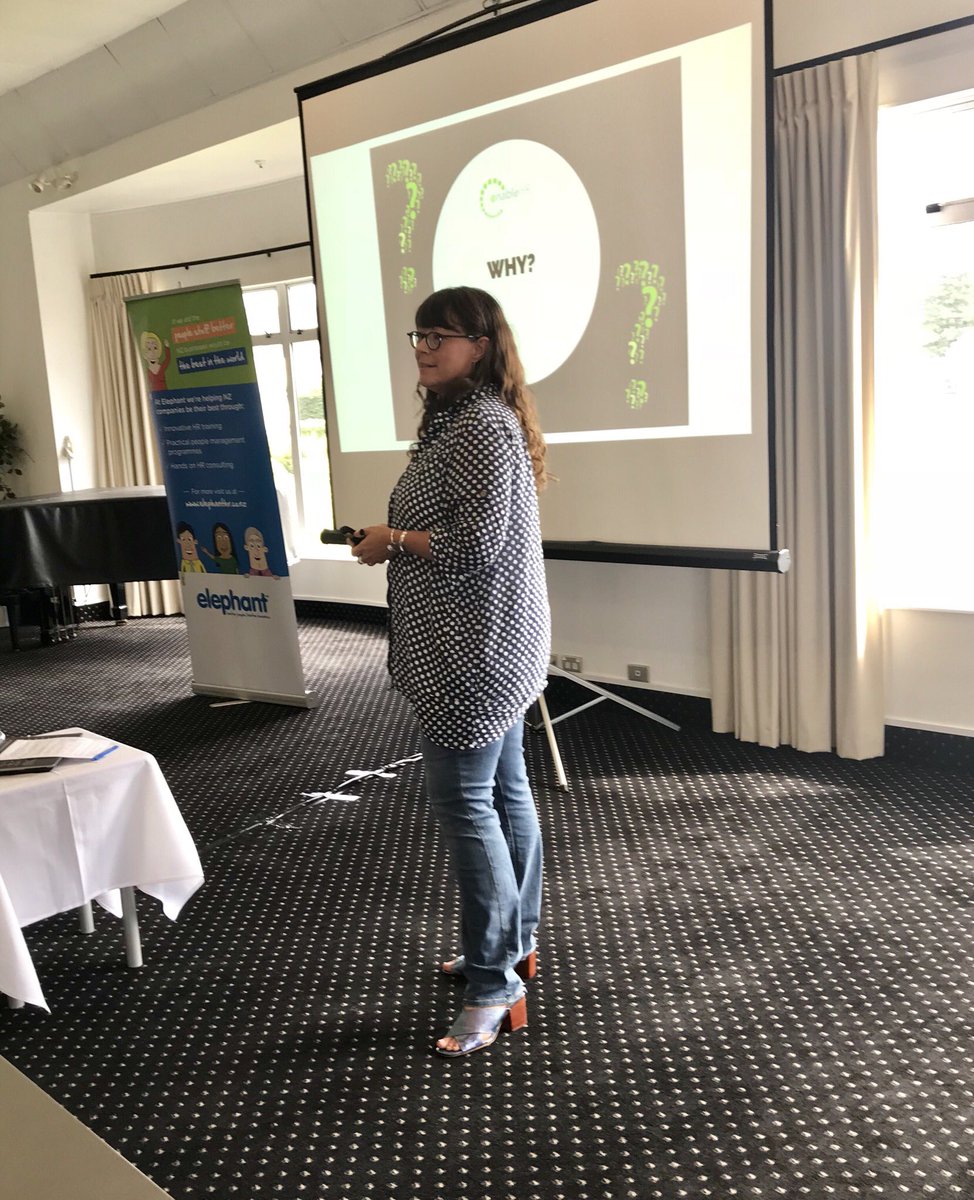 Lisa Bell asking what 5 ways your business tells stories, and your personal story! #hraconf18
