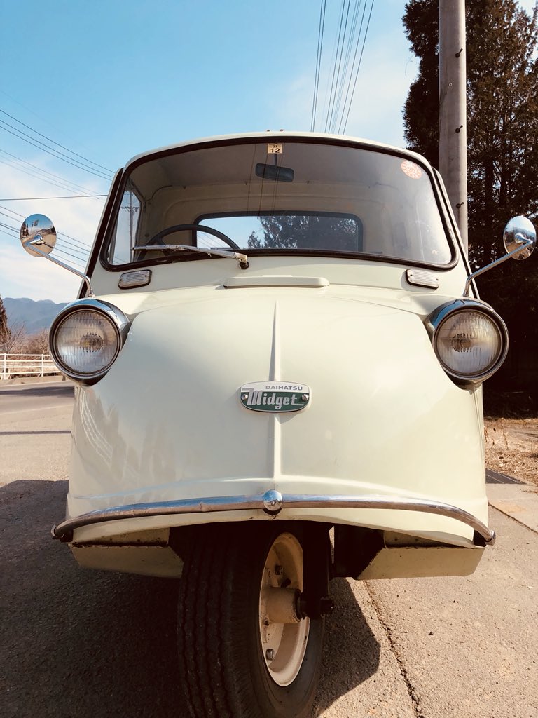keitaboo2000's tweet photo. #Midget360
#nostalgia
#WeLoveControl
Twitterの皆さま、こんにちは。
営業中に出会えた『ミゼット360』💕
レストアするのに3台同じ車を購入されたとか。趣味は本当にプライスレス❣️
オーナーさんも車同様に温厚で気さくな方で、わざわざガレージから出して下さいました‼️ https://t.co/xdHiQcX05f
