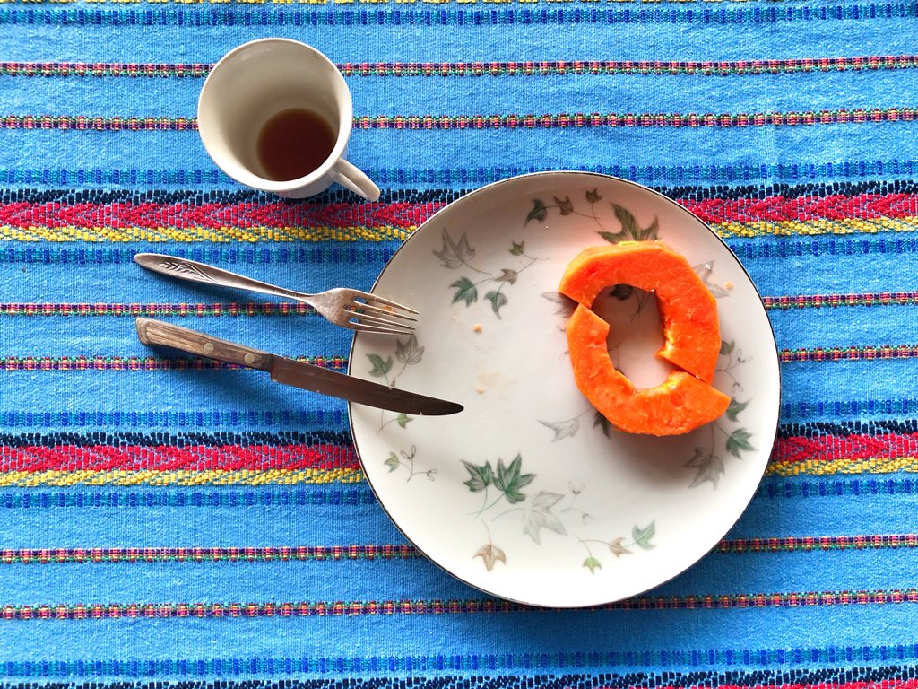 AmaliaMayita's tweet photo. Dessert in El Salvador: coffee and papaya. Finca Talnamica, Ahuachapan, El Salvador. #familia #home #elsalvador #ilovecoffee #specialtycoffee #lightthelight #theluvproject https://t.co/I7ZEspqL0o
