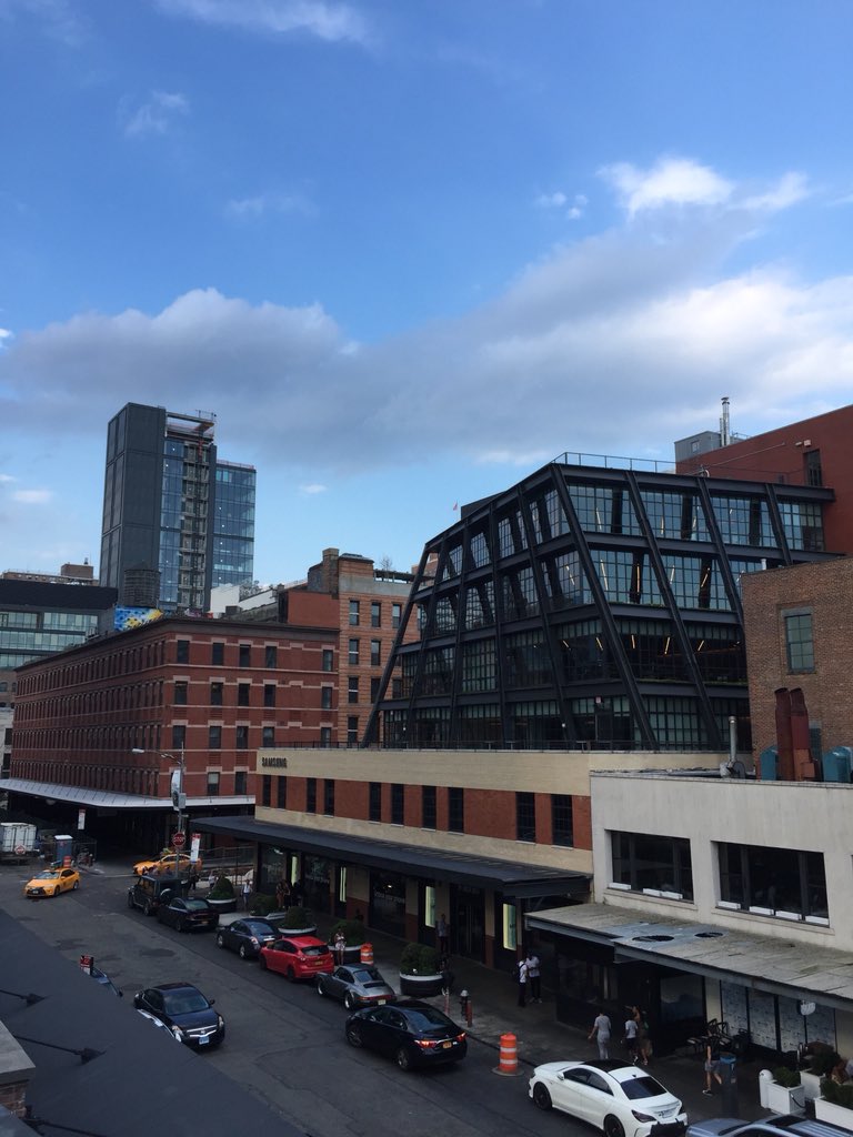 cloventures's tweet photo. #NewYork is the perfect destination for any traveller. Full of art, culture, and even culinary delights from your wildest dreams, it’s a place that anyone can enjoy. Hit the High Line for a wonderful stroll in the morning, and then enjoy a gorgeous mid-afternoon brunch. https://t.co/YP2MHpfqhn