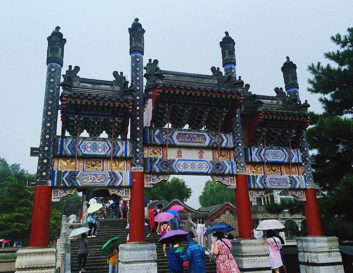 cloventures's tweet photo. If you get the chance to go to #Beijing, do it! The food, temples, history, and culture are absolutely magnificent. See the home of Mao at the Forbidden City and then hop on an LRT to see the temples at the Summer Palace. To top it off, enjoy the delicious taste of Peking Duck! https://t.co/aojcDARaM3