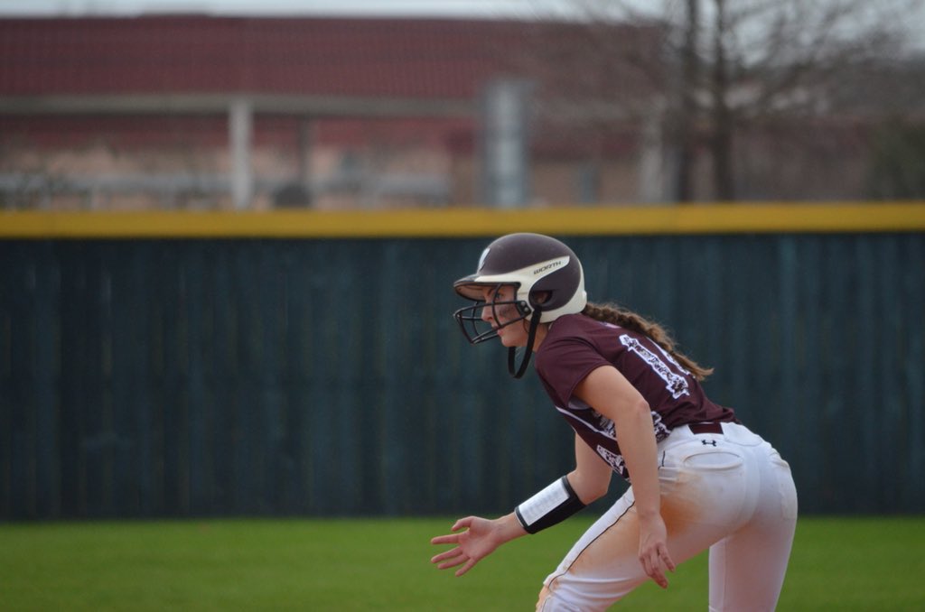 graysonwooton's tweet photo. first district game of the year tomorrow @ Waller at 7!!!!!🐶❤️ #dawgsgottaeat @MagnoliaSoftbal https://t.co/e3xCMPdMDs