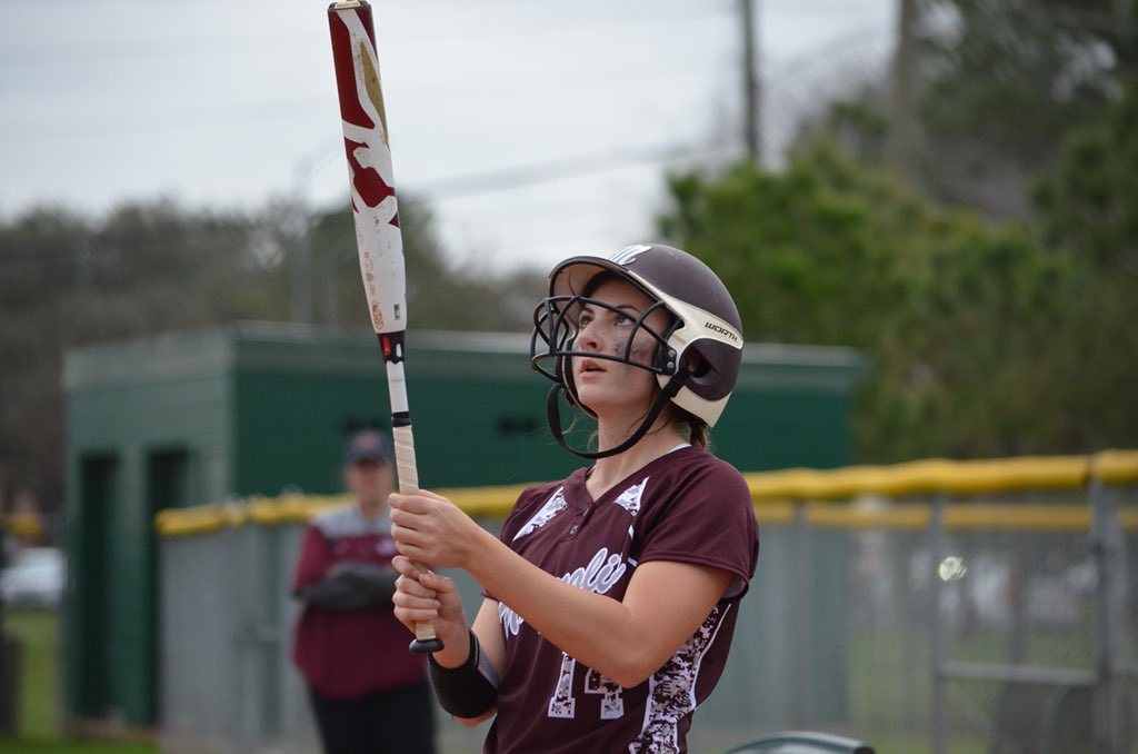 graysonwooton's tweet photo. first district game of the year tomorrow @ Waller at 7!!!!!🐶❤️ #dawgsgottaeat @MagnoliaSoftbal https://t.co/e3xCMPdMDs