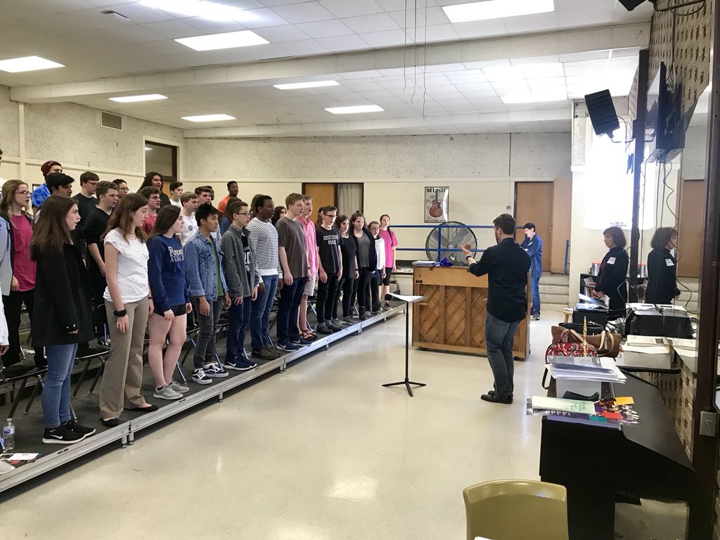 FHS_Connection's tweet image. Thank you @UNACOAS Dept. of Music faculty for your engaging visit today with the @fhsfalcons1 Chamber Choir as we make final preparations for choral assessment. It’s always a pleasure to interact with incredible @north_alabama experts in our field of study! #FCSLearn @FlorenceK12