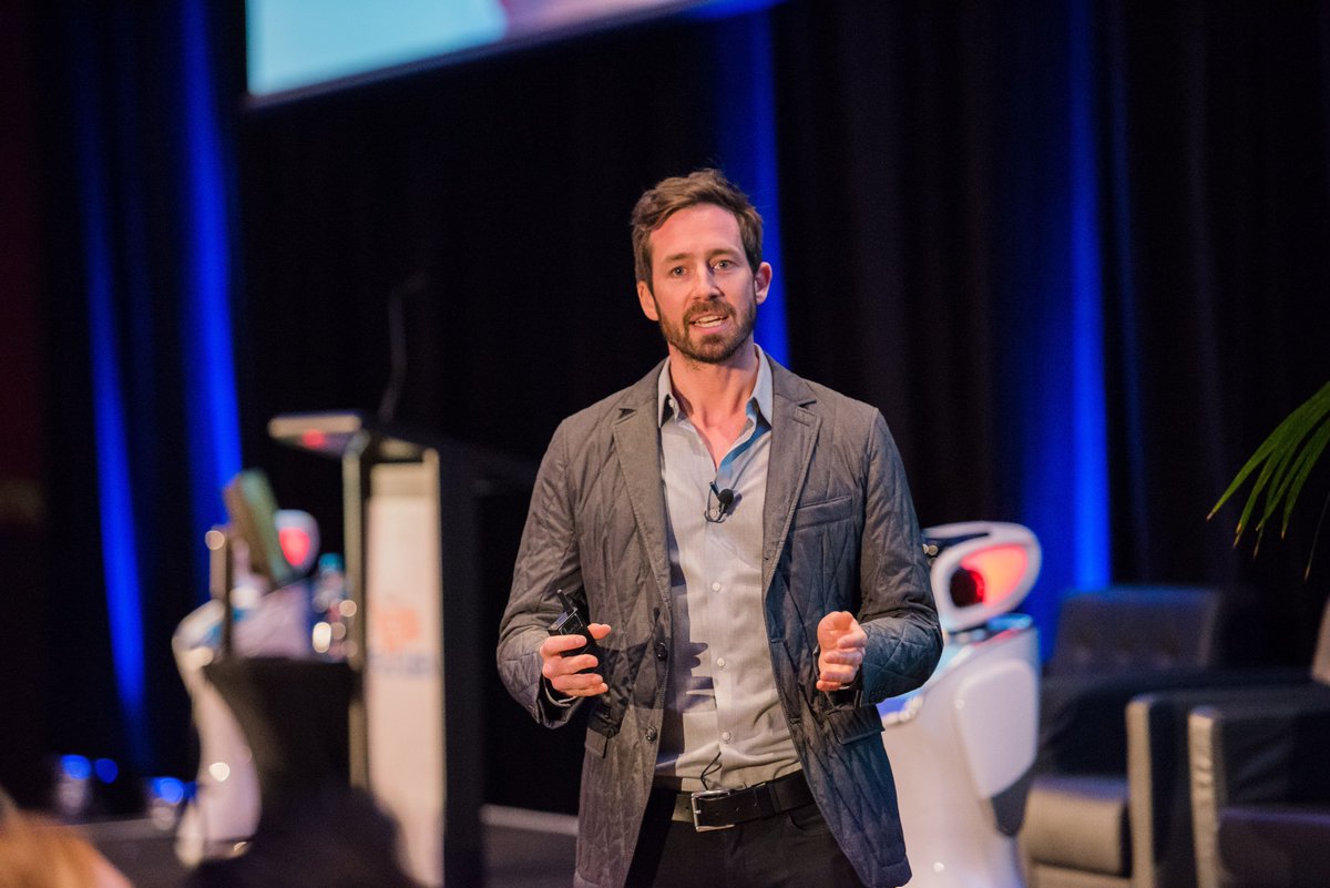 AkoladeRetail's tweet photo. Day one of Retail fulfilment Summit is well underway. @sterlinghawkins speaks the future vs the current progression of fulfilment models with the companion of @Sanbot_Robot 🚛🤖 #Retailfulfilment #retailweekau https://t.co/fOZYTQMPbW