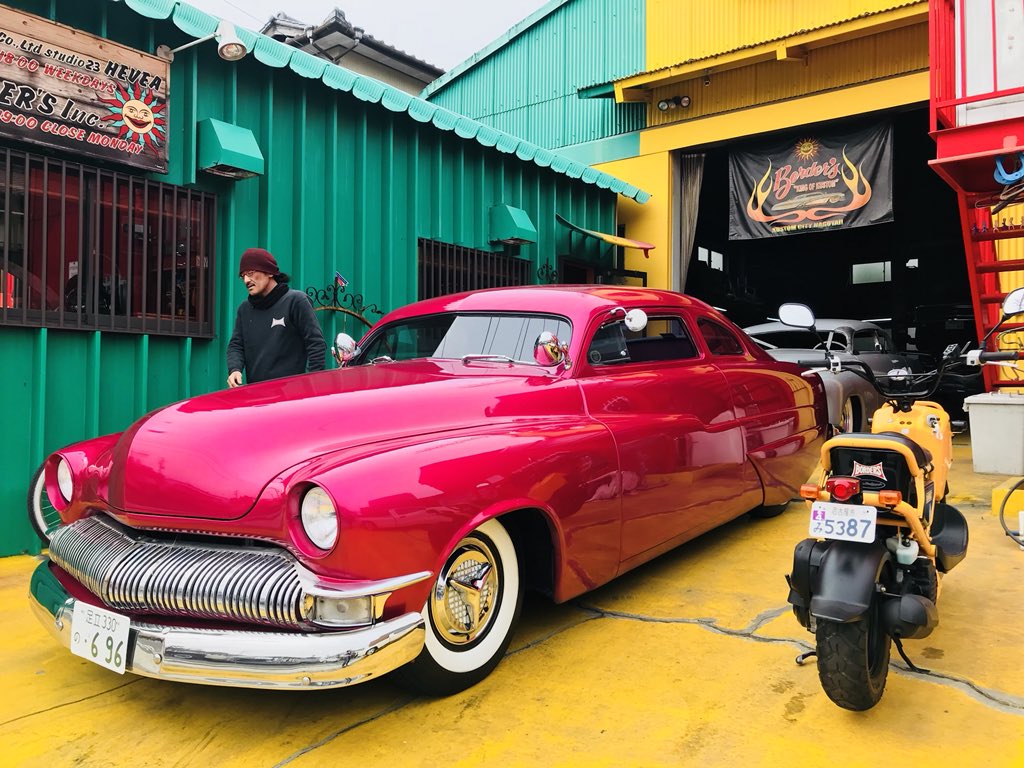 tt59z12's tweet photo. あー日曜日に戻りたい…決めるべきだったー
#borderskustom #borders #mirrorless #beautifulcar #1951mercury #mercury #custom #customs #customcar #customcars #kustom #kustomkulture #low #violet #kustomcar #kustomart #kustoms #kustomlife #car #lowrider #lowriders #kustomculture #slr https://t.co/wbzaHFJGNE