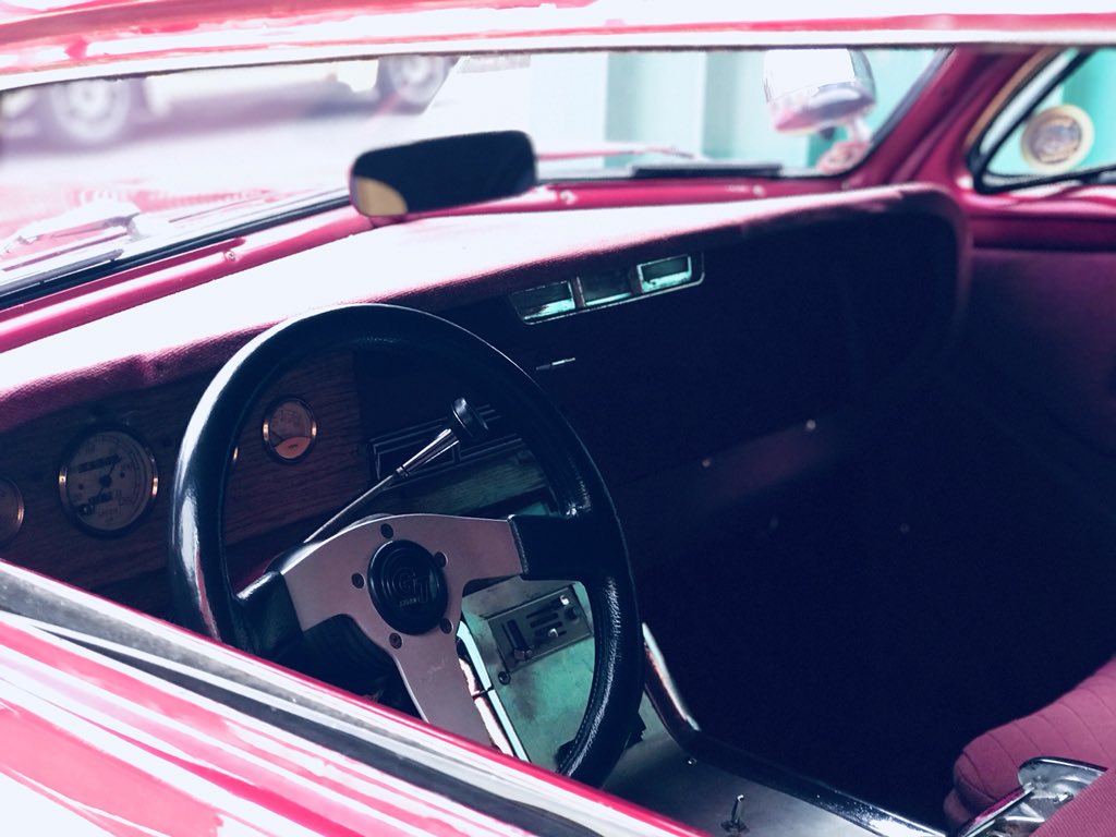 tt59z12's tweet photo. あー日曜日に戻りたい…決めるべきだったー
#borderskustom #borders #mirrorless #beautifulcar #1951mercury #mercury #custom #customs #customcar #customcars #kustom #kustomkulture #low #violet #kustomcar #kustomart #kustoms #kustomlife #car #lowrider #lowriders #kustomculture #slr https://t.co/wbzaHFJGNE