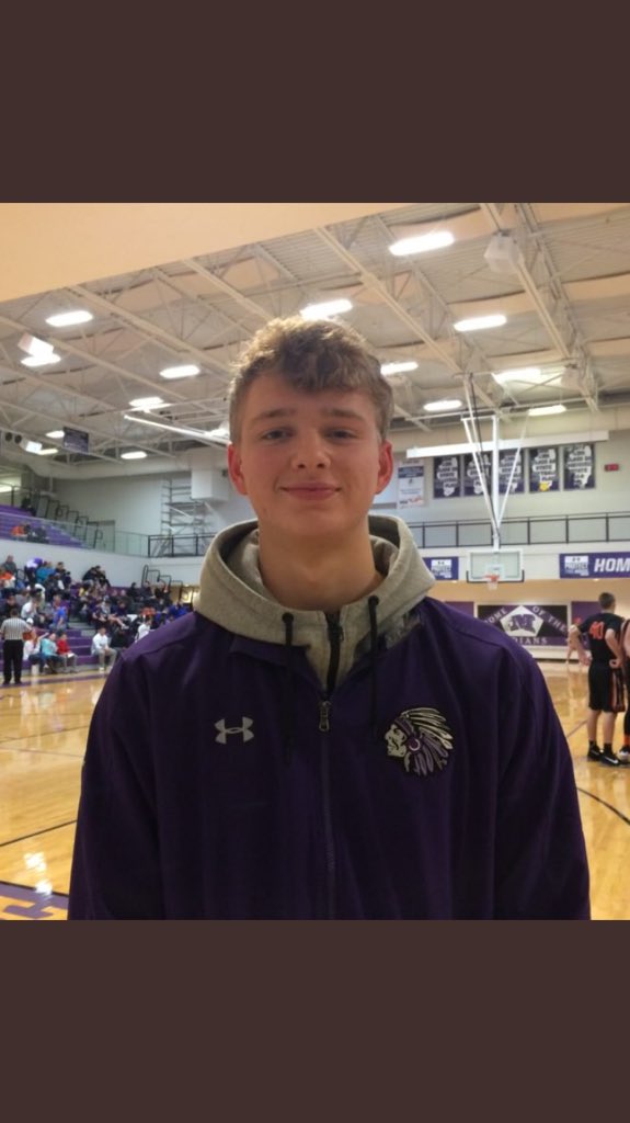 angie_eschmann's tweet photo. Big night for Mascoutah Boys basketball in Waterloo. Win over Freeburg 74-57. @bmweiss22 with game high 31 points❤️ #doubledouble https://t.co/zCcokZn4j5