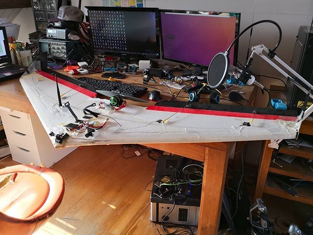 nocomp's tweet photo. Too cold to fly, time to try to rescue my favorite wing #WindRider #ScoutBee #Fpv #fpvracer #fpvaddict #fpvaddiction #fpvracing #fpvgear #fpvpilot #fpvrace #fpvwing #fpvlife #fpvflying #GoHard #fpvlifestyle #fpv4life https://t.co/kku1csCTlE https://t.co/uiASaxFN3z