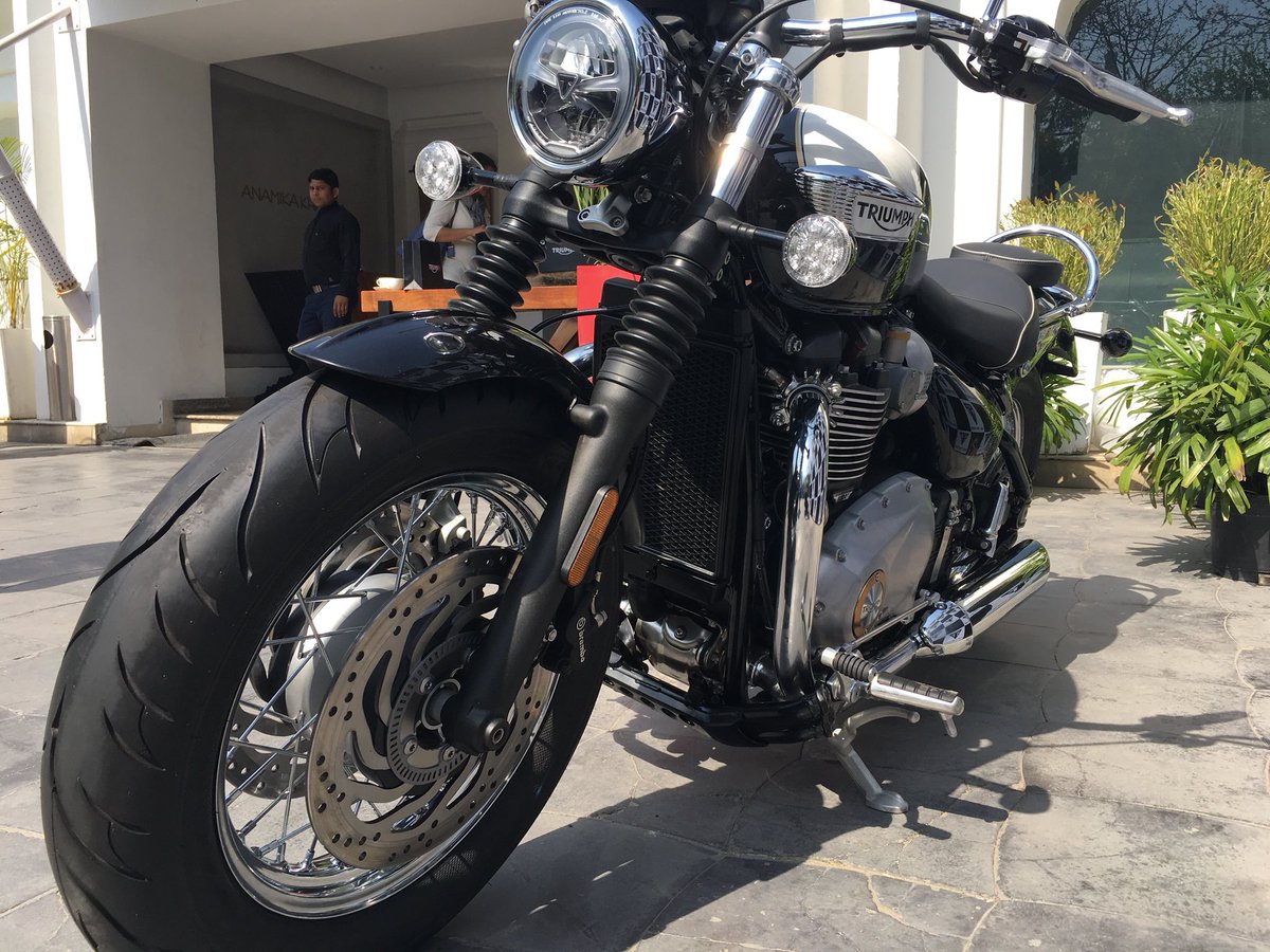rushlane's tweet photo. .@IndiaTriumph launches Bonneville Speedmaster #SpeedmasterIndia @Vimalsumbly https://t.co/E9txaefMnq