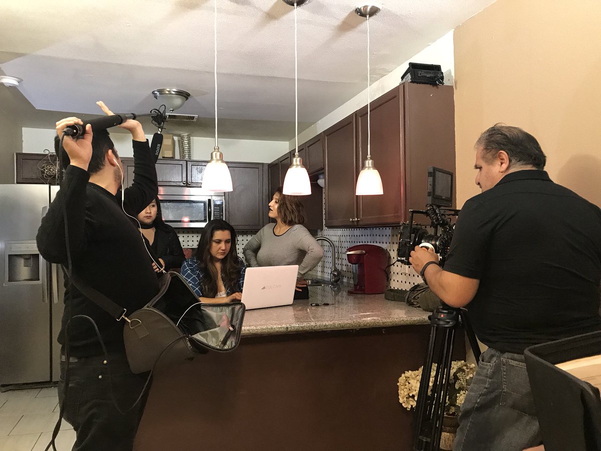 ZulemaNall's tweet image. I had so much fun on set today!  Shooting all week. Yay! #actress #actrizguatemalteca #actinggig #film #movies #pelicula #actuacion #zulemanall #featurefilm #onlocation
