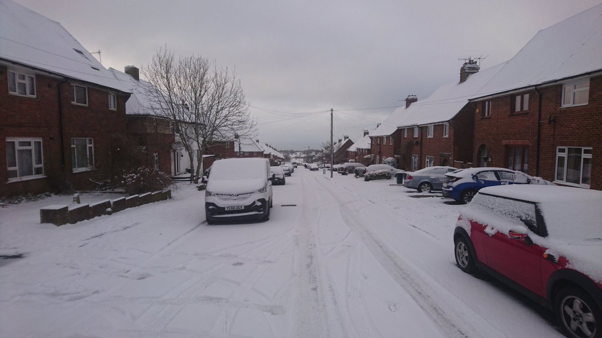 The mandatory "OMG it snowed" tweet