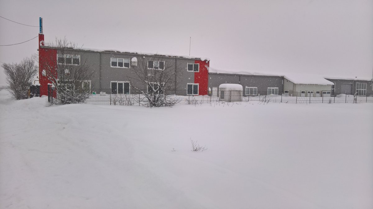 sclpcb's tweet photo. Our Romanian plant BATM Systems is feeling the cold blast with heavy snow today, but its business as usual and everyone raring to go with all your orders .. and to warm up too  :) #BATMSystems #Romania #Craiova #PCBS #Manufacturers #BusinessAsUsual #teamwork #commited #LEDS https://t.co/GAvi5LLcf7