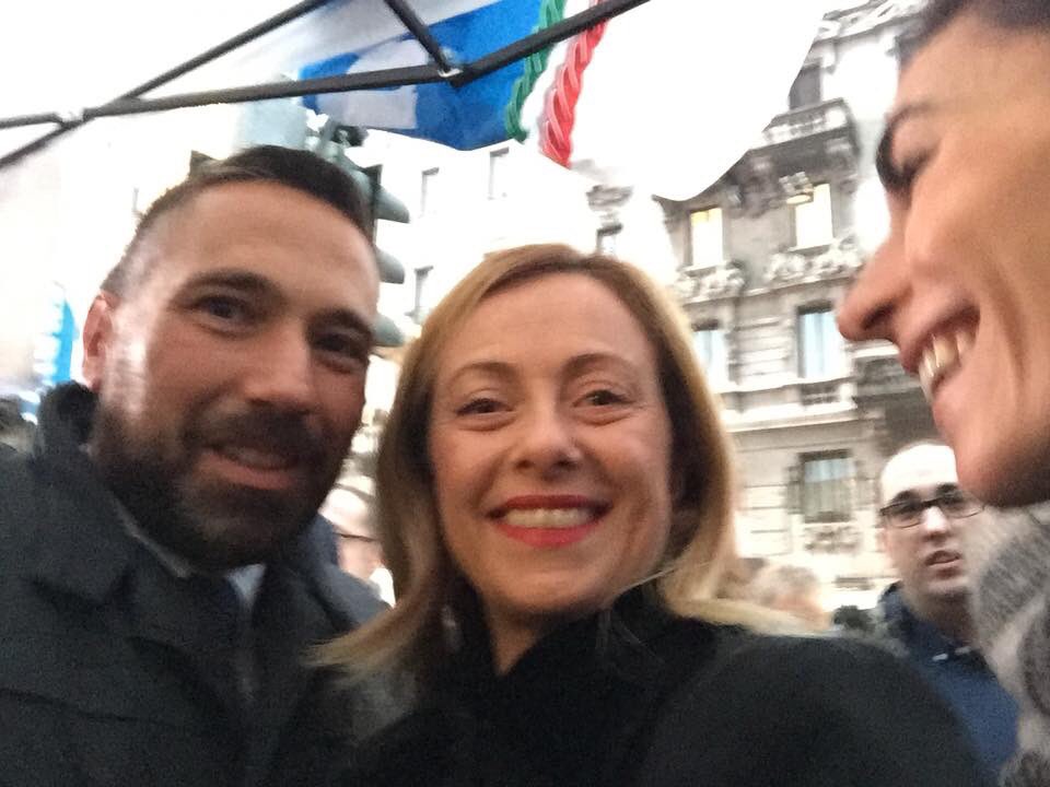 fdimilano_prov's tweet photo. Manifestazione No allo Ius Soli a Milano con @Ignazio_LaRussa, @GiorgiaMeloni, @FrancoLucente , #PaolaFrassinetti e #FabioRaimondo https://t.co/r4kb6BGJoR