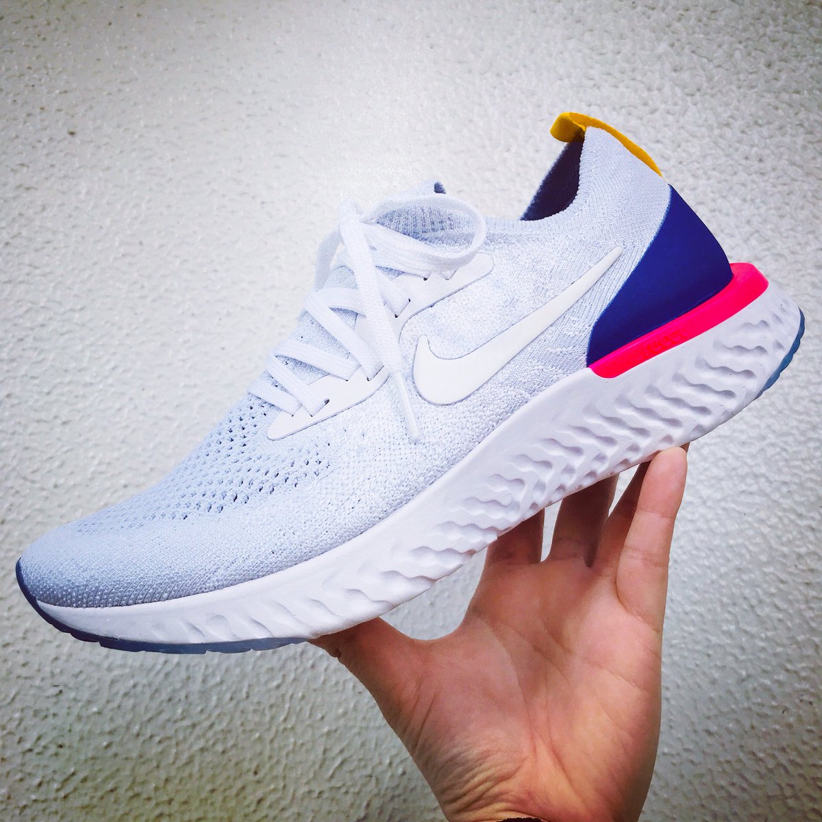 step_fukuoka's tweet image. #NIKE #EPICREACT #nikereact
大量入荷していた在庫も残りわずかとなってきました。。。😭
お問い合わせいただいていますが、
もちろん女の子サイズのウィメンズモデルも入荷していますよ‼️‼️
どうせ男子だけでしょ😅と思わず女子の皆さんも #ふわかるびよーん をGETしましょ〜〜❤️❤️