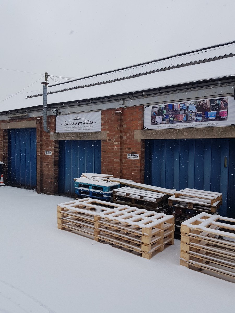 We've braved the snow and made it in as we've got soup bikes to be building! #soupbike #bikes #icecreambike #snowday