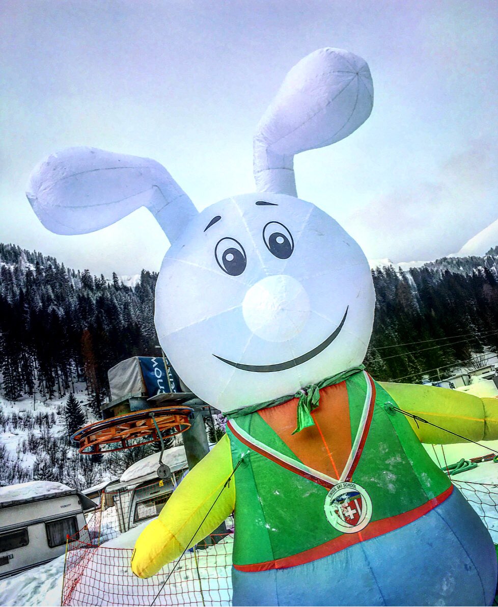 sguetg's tweet photo. Zäma wird dä tag an hit😀🎉✌🏻 #snowli #churwalden @ArosaLenzerheid #happyday #goodmorning #switzerland https://t.co/0QVMNknDgh